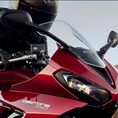 2025 Triumph Daytona 660: High-Performance Sportbike with Agile Handling and Advanced Technology