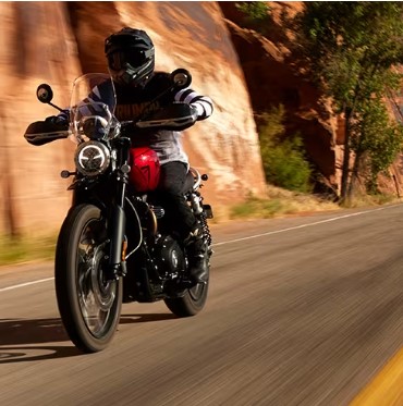 ​2025 Triumph Scrambler 1200 XE
