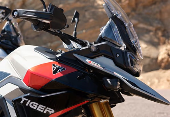 2025 Triumph Tiger 900 GT Pro closeup